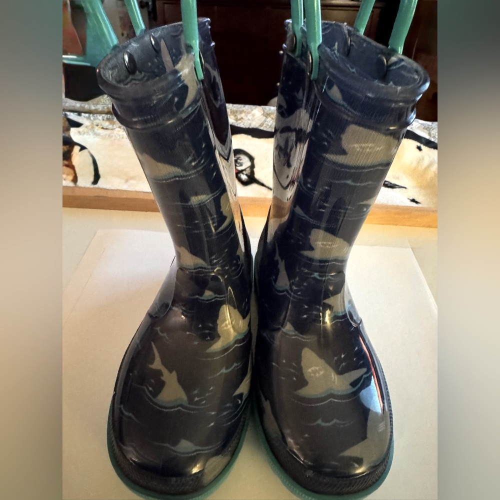 Zoogs Toddler Boys Rainboots size 8